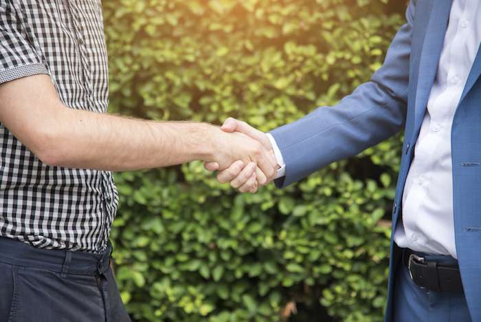 what to ask when hiring window company